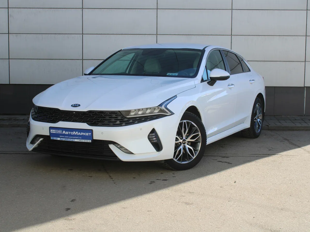 Kia K5 III