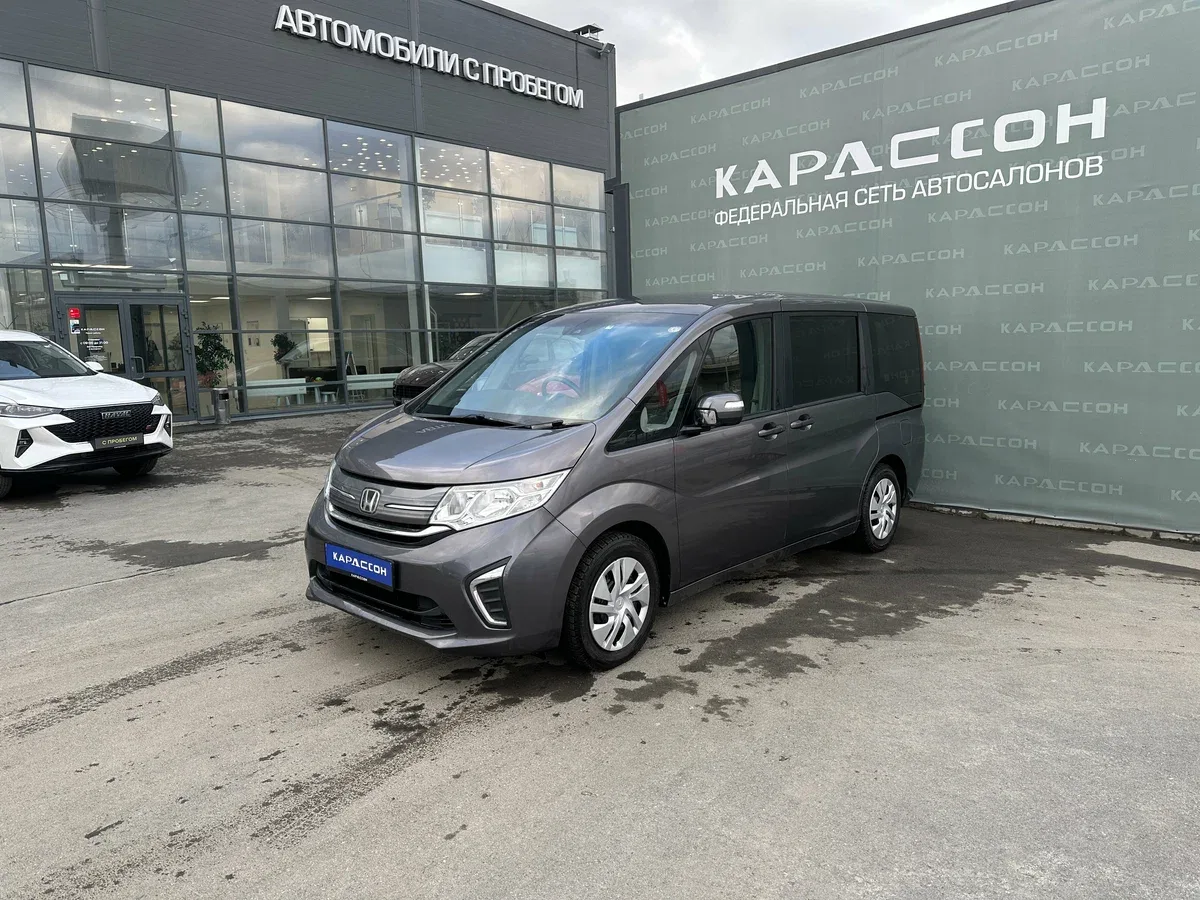 Honda Stepwgn V Рестайлинг