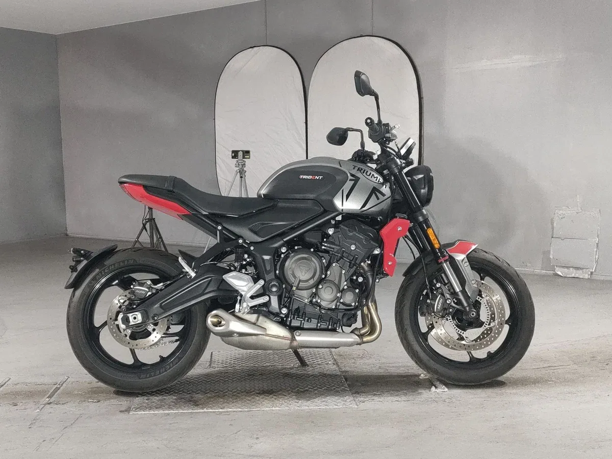Triumph Trident 660