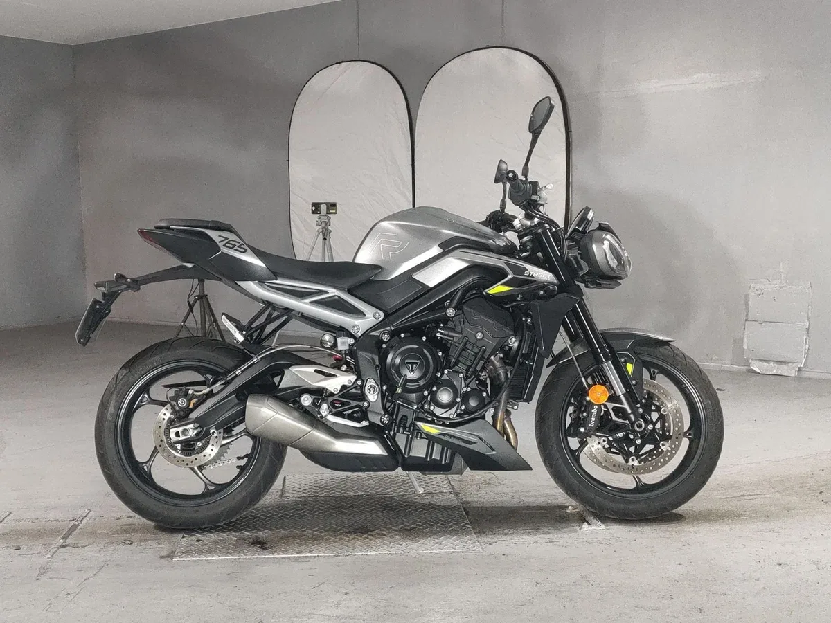 Triumph Street Triple