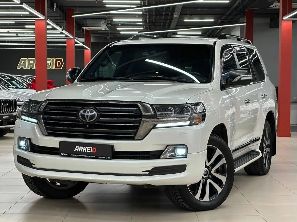 Toyota Land Cruiser 200 Series Рестайлинг 2