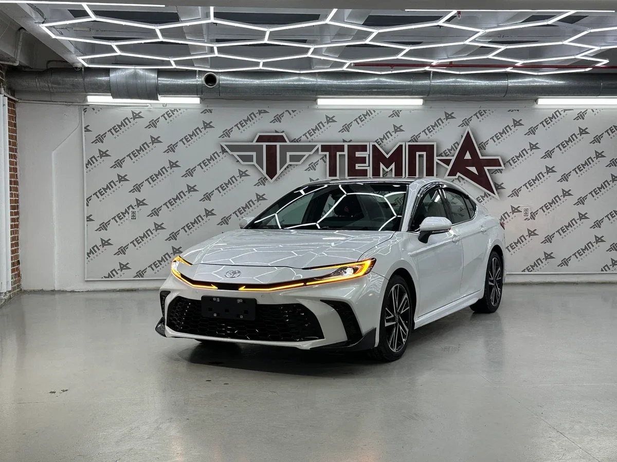 Toyota Camry IX (XV80) China Market