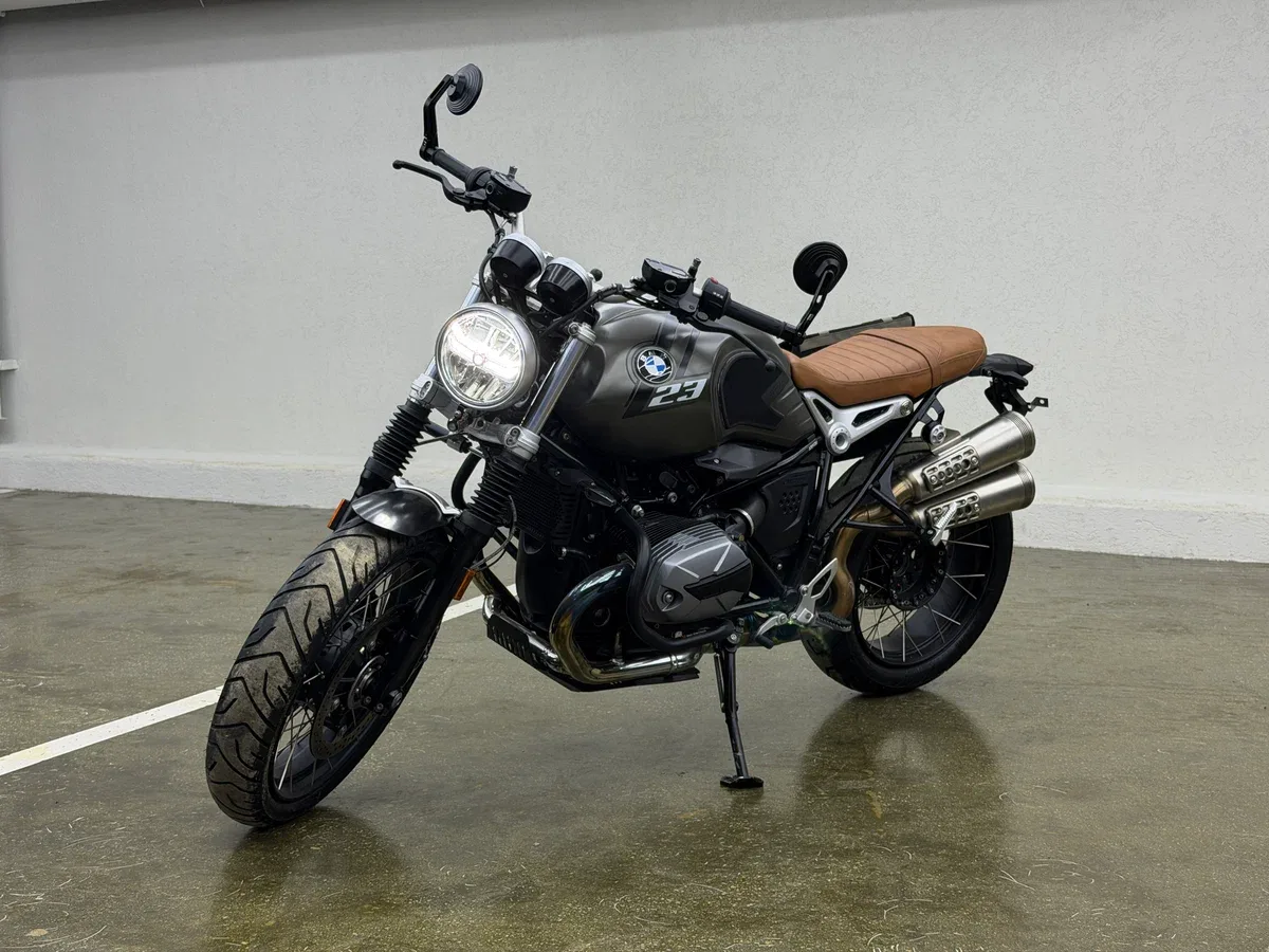 BMW R nine T Scrambler