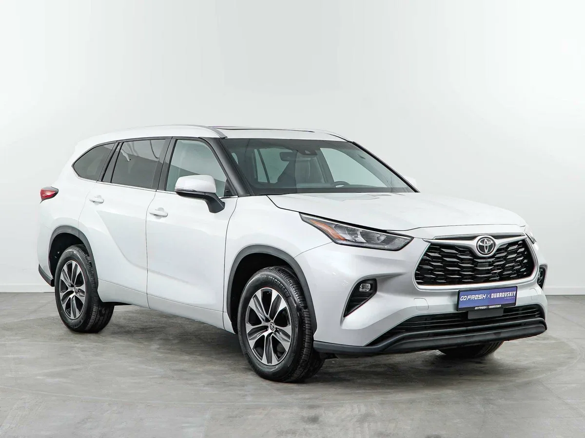 Toyota Highlander IV (U70)