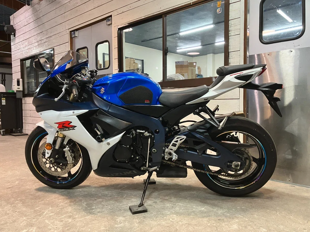 Suzuki GSX-R750