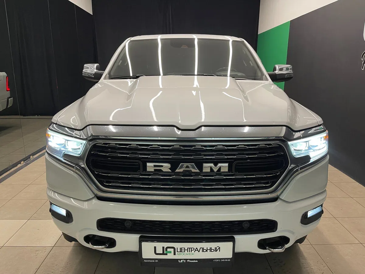 Ram 1500 V