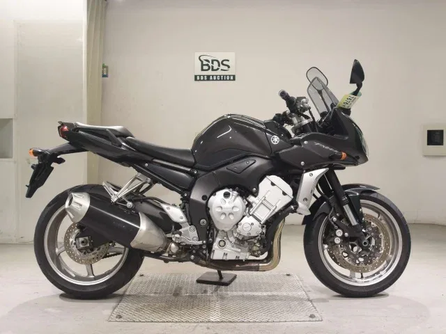 Yamaha FZ1