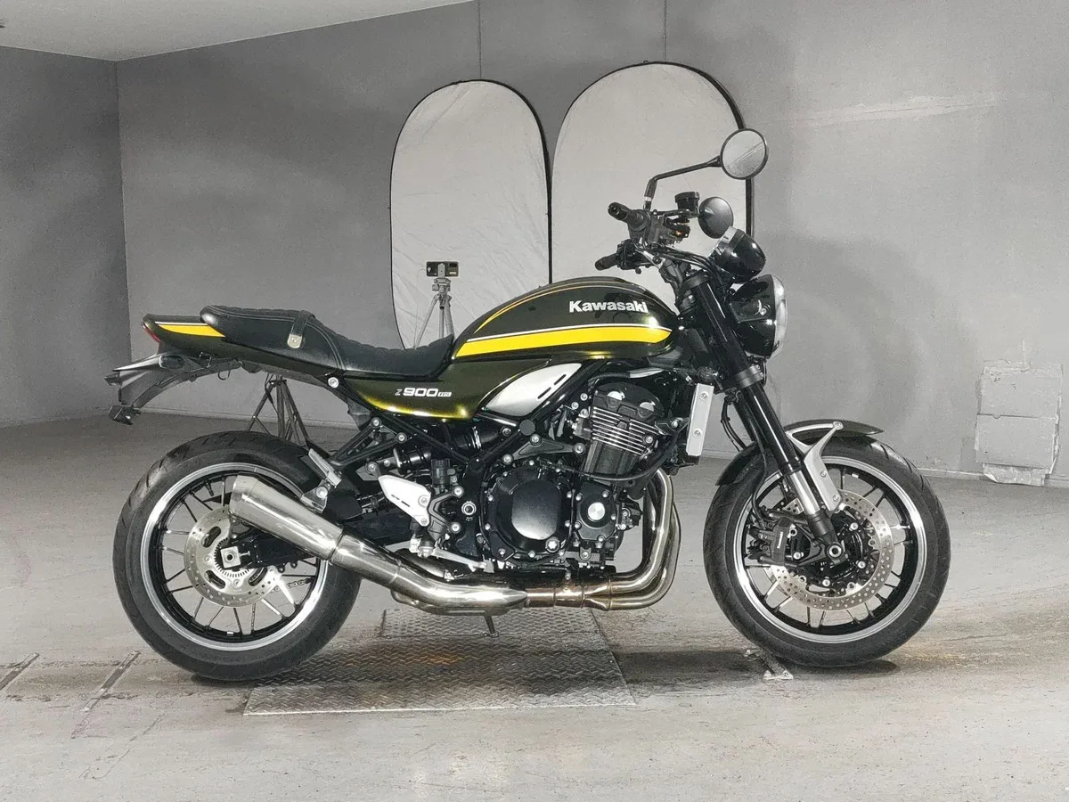 Kawasaki Z900RS