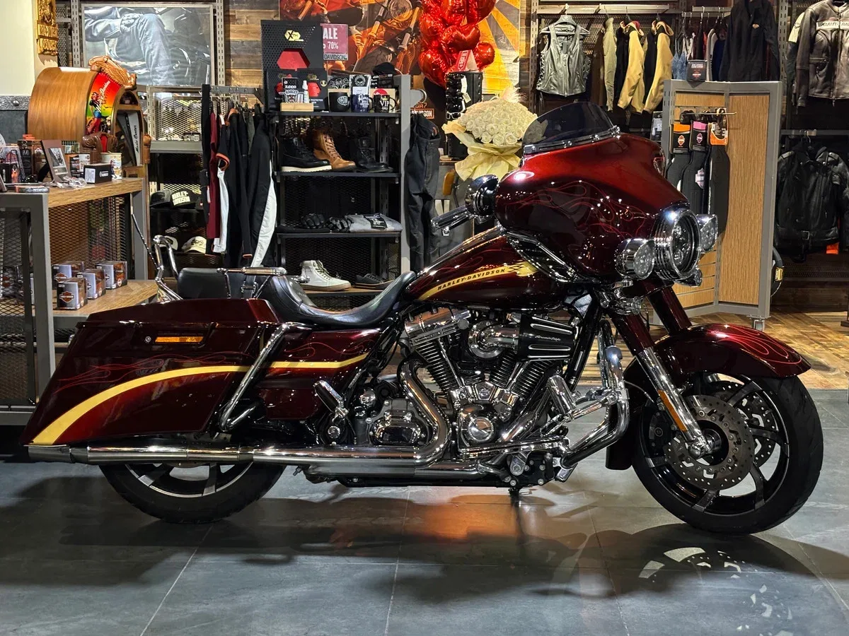 Harley-Davidson CVO Street Glide