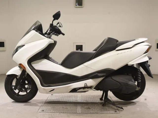 Honda Forza