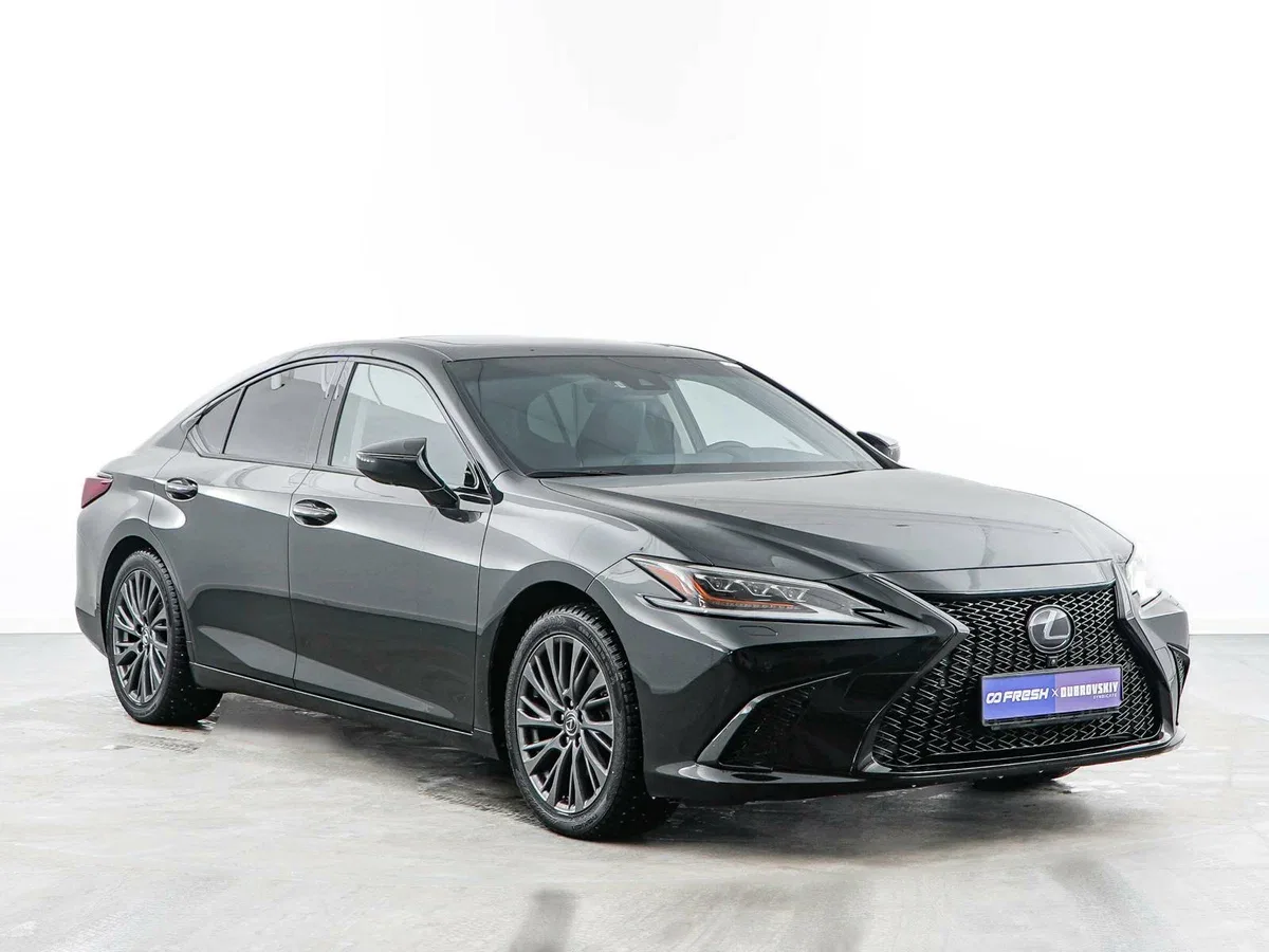 Lexus ES VII