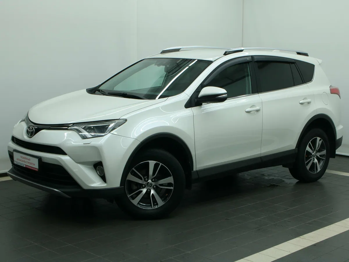 Toyota RAV4 IV (XA40) Рестайлинг