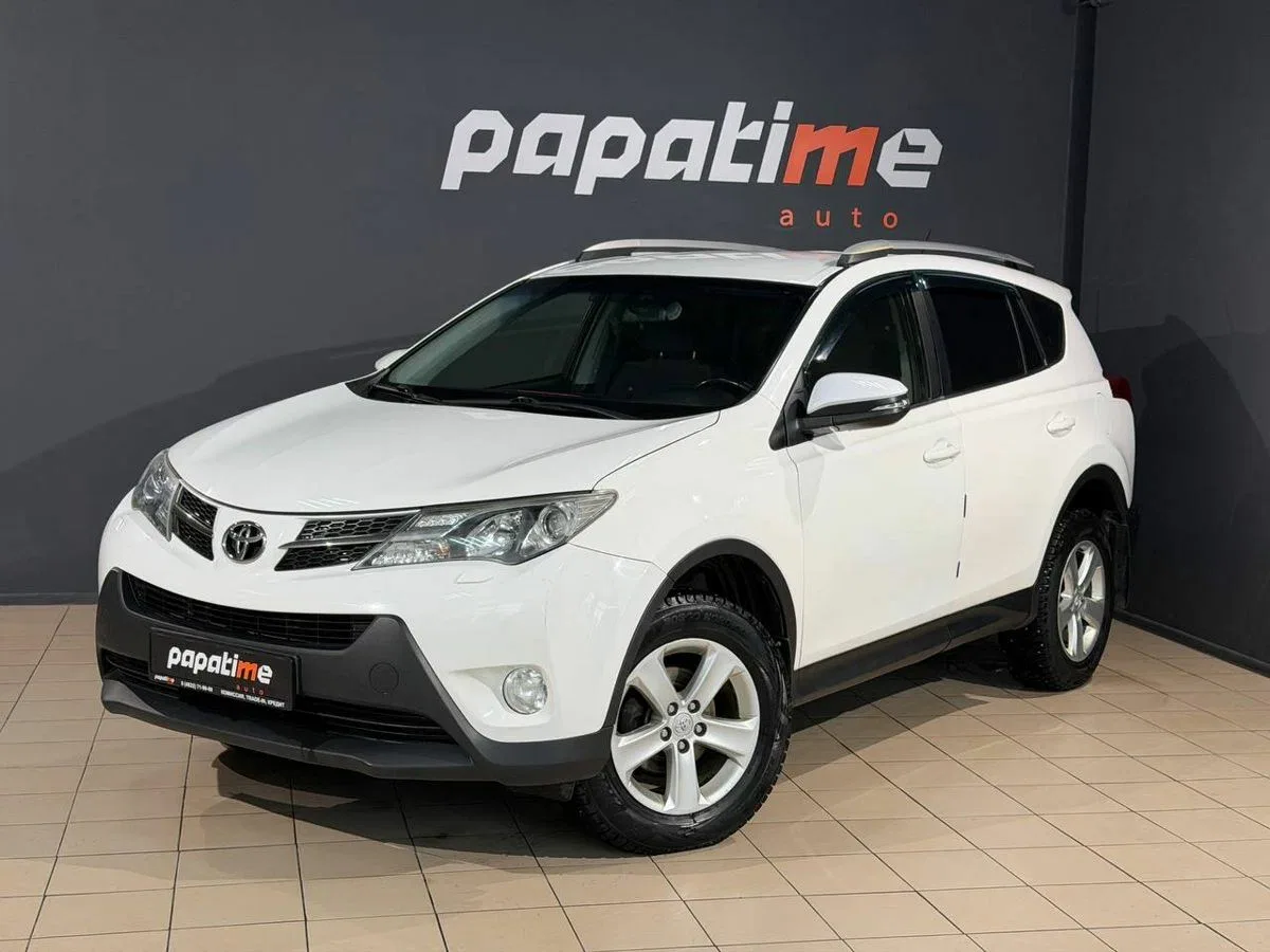 Toyota RAV4 IV (XA40)