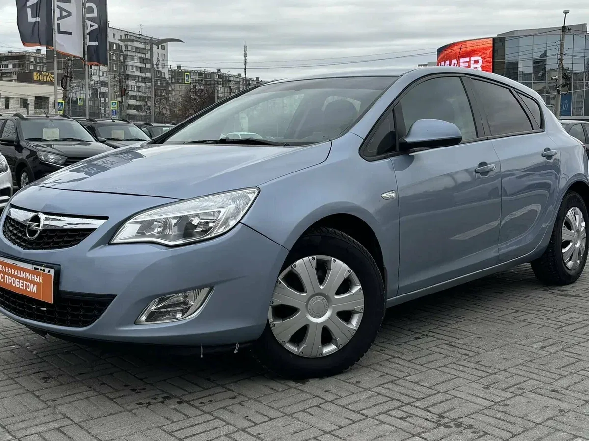 Opel Astra J