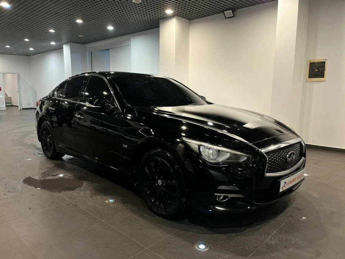 Infiniti Q50 I