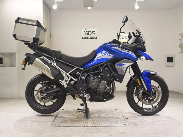 Triumph Tiger 900