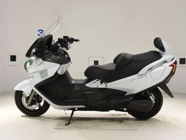 Suzuki Burgman 650
