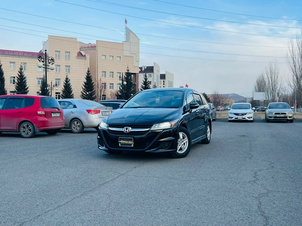 Honda Stream II Рестайлинг