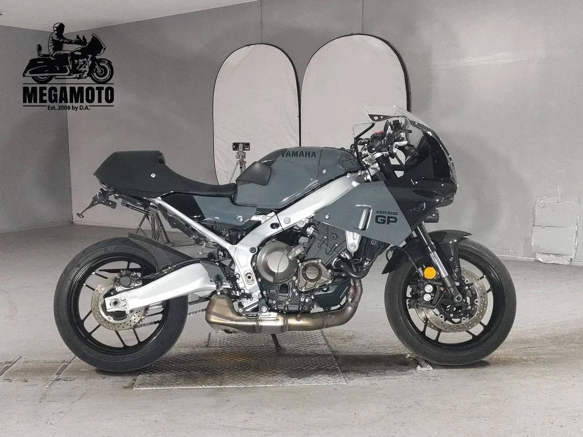 Yamaha XSR900