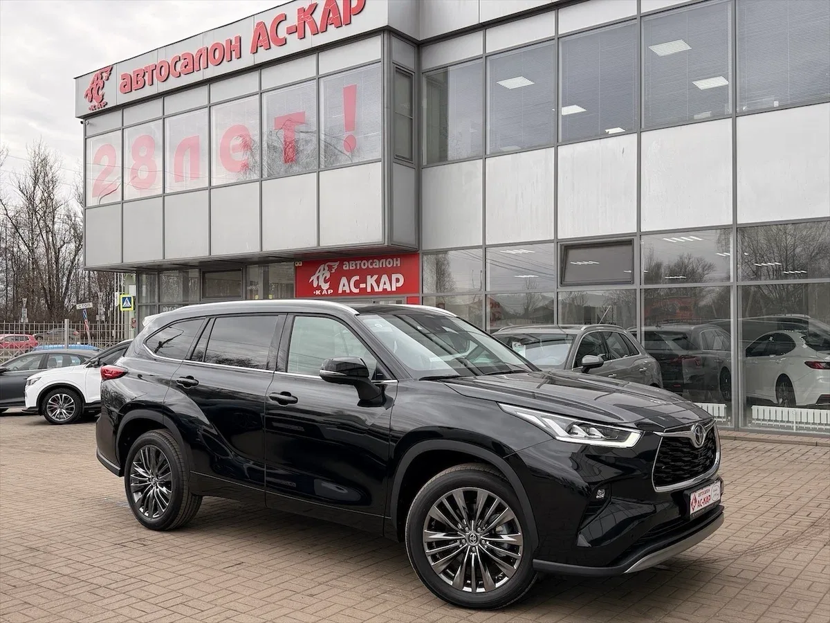 Toyota Highlander IV (U70)