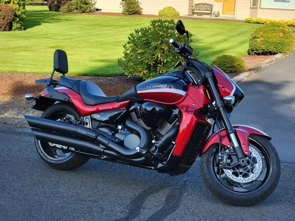Suzuki Boulevard M109R