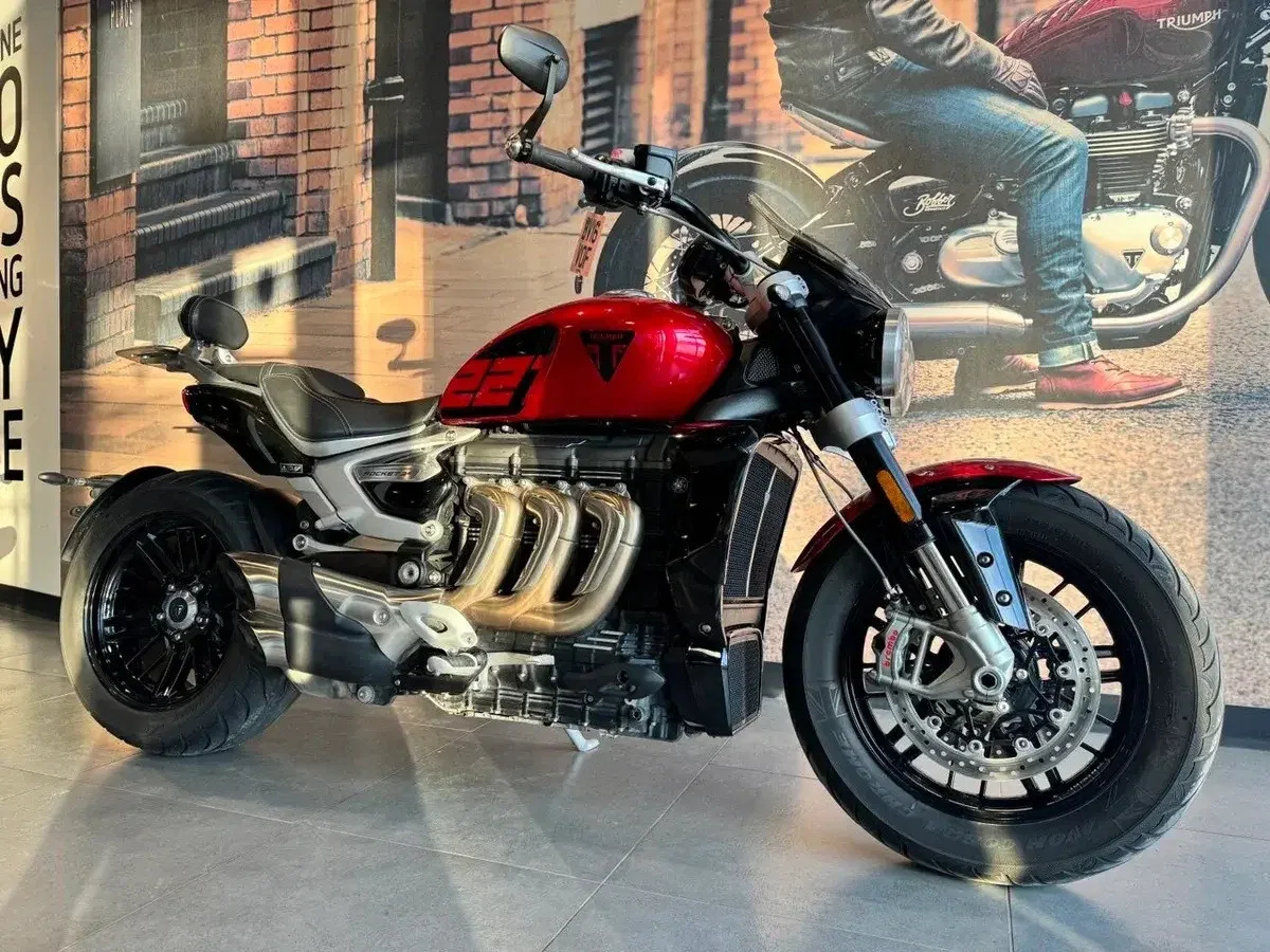 Triumph Rocket 3
