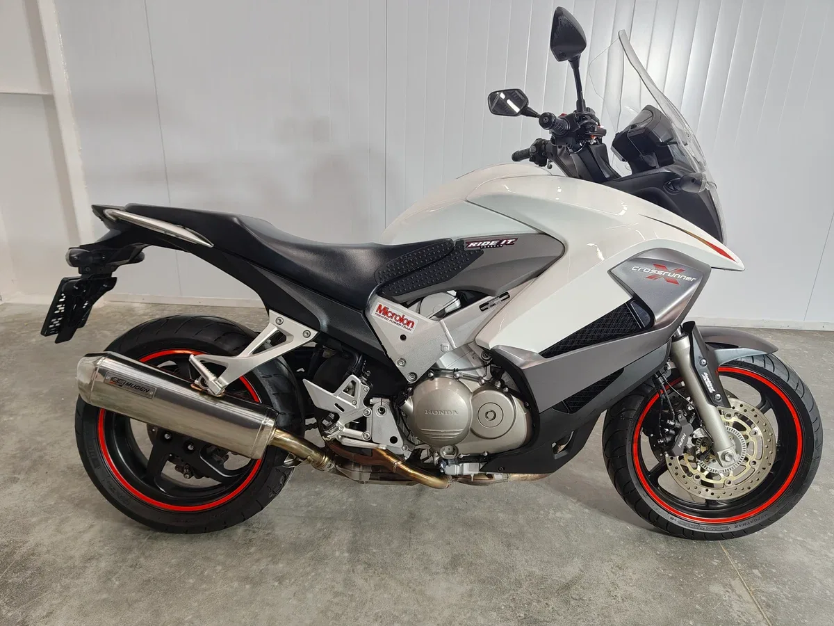 Honda VFR800X Crossrunner