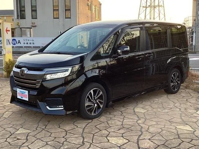 Honda Stepwgn V Рестайлинг