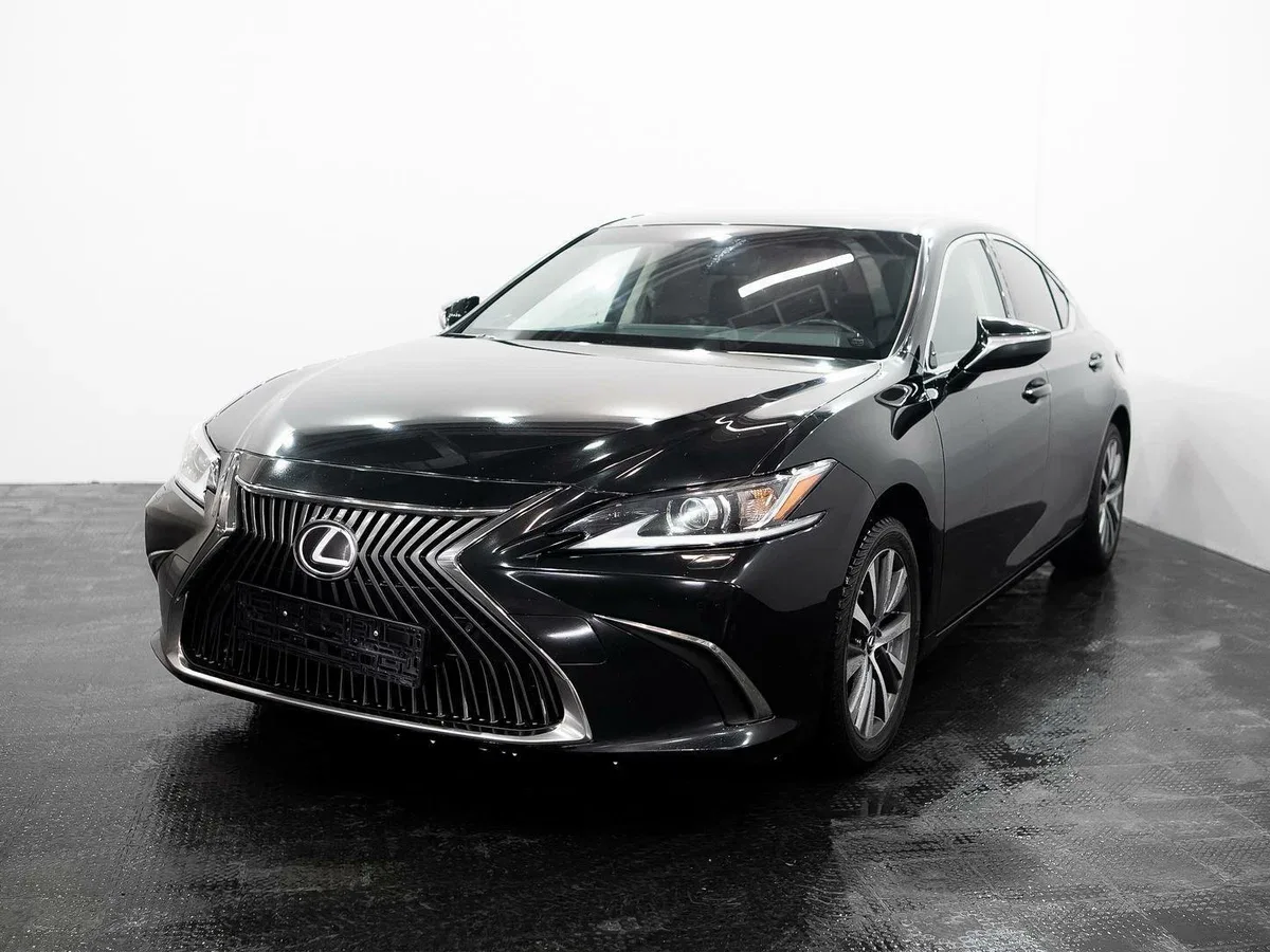 Lexus ES VII