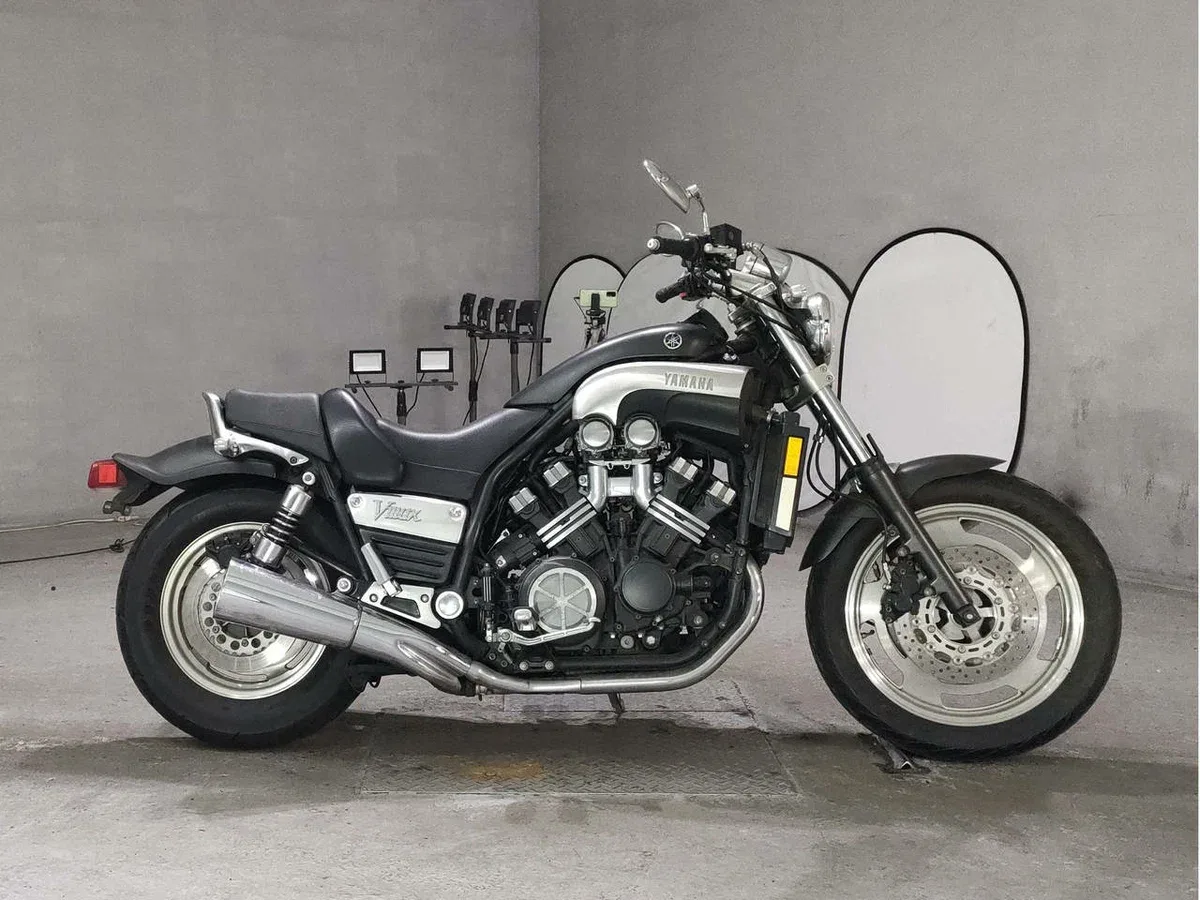 Yamaha V-Max 1200