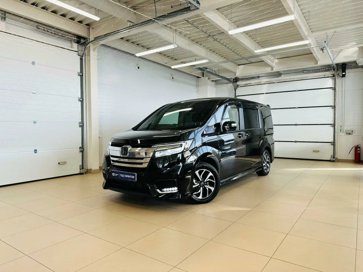 Honda Stepwgn V Рестайлинг