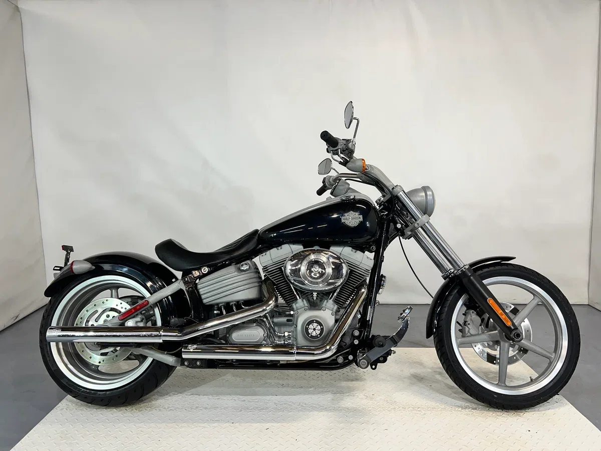 Harley-Davidson Rocker C