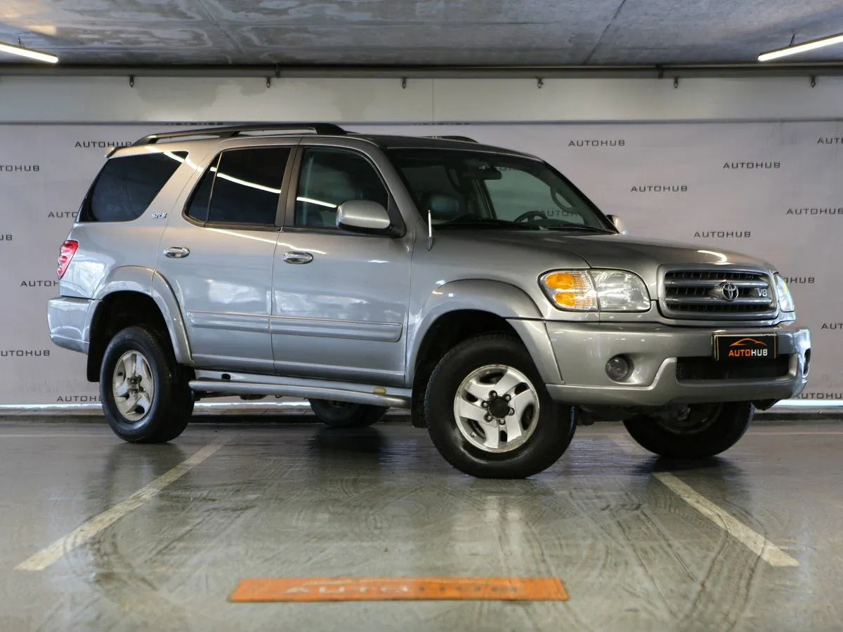 Toyota Sequoia I