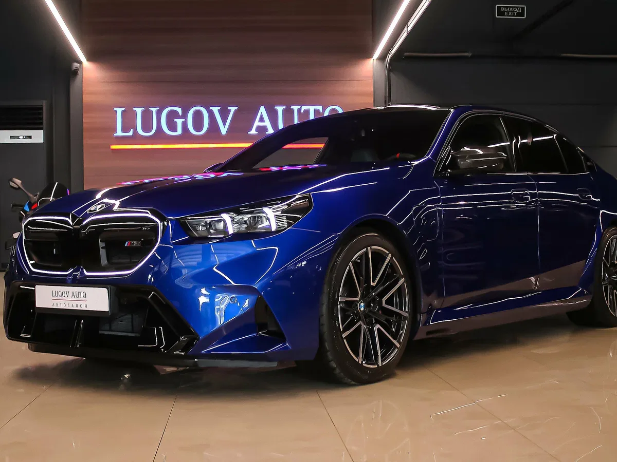 BMW M5 VII (G90)