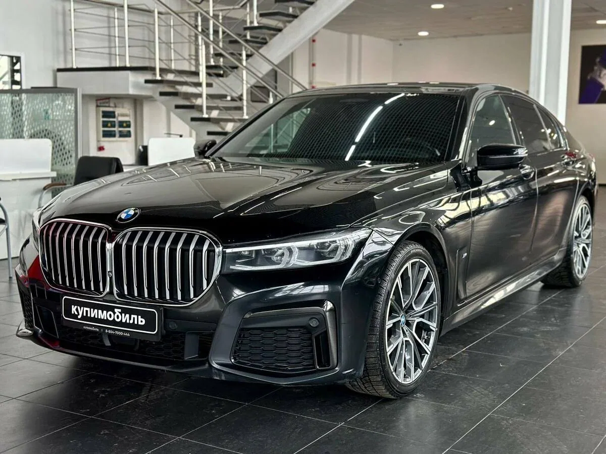BMW 7 серии VI (G11/G12) Рестайлинг