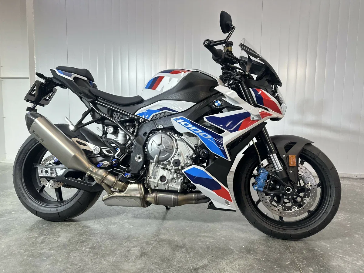 BMW M 1000 R