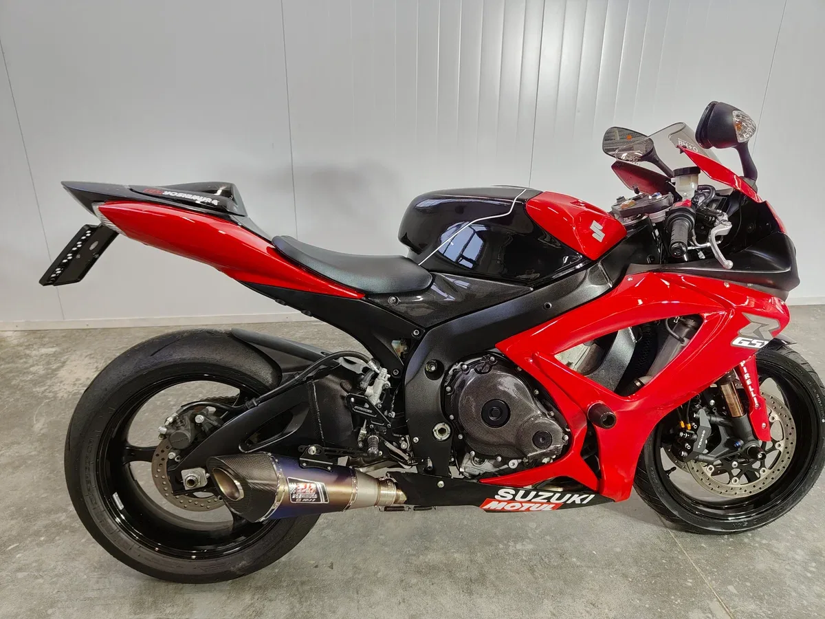 Suzuki GSX-R750