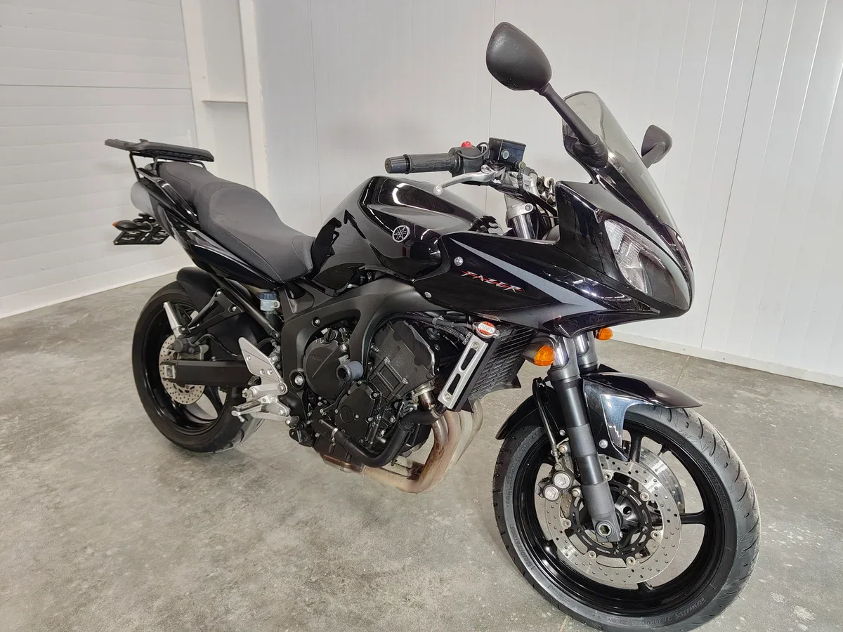 Yamaha FZ6