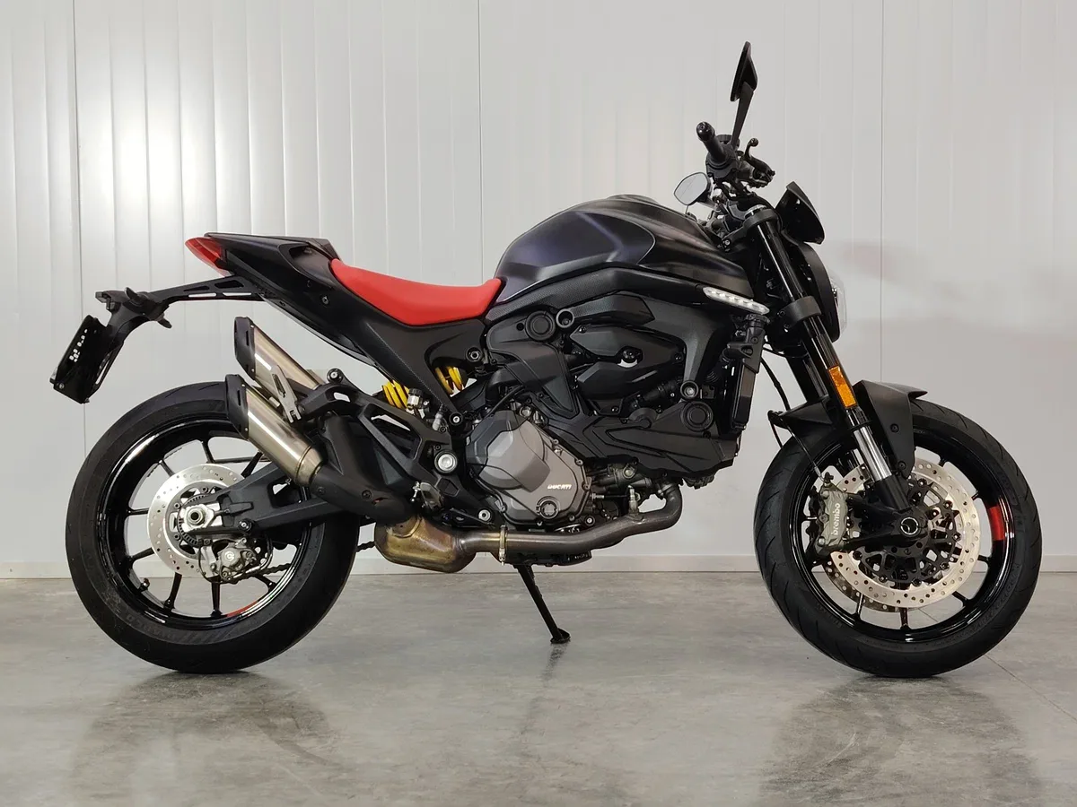 Ducati Monster 937