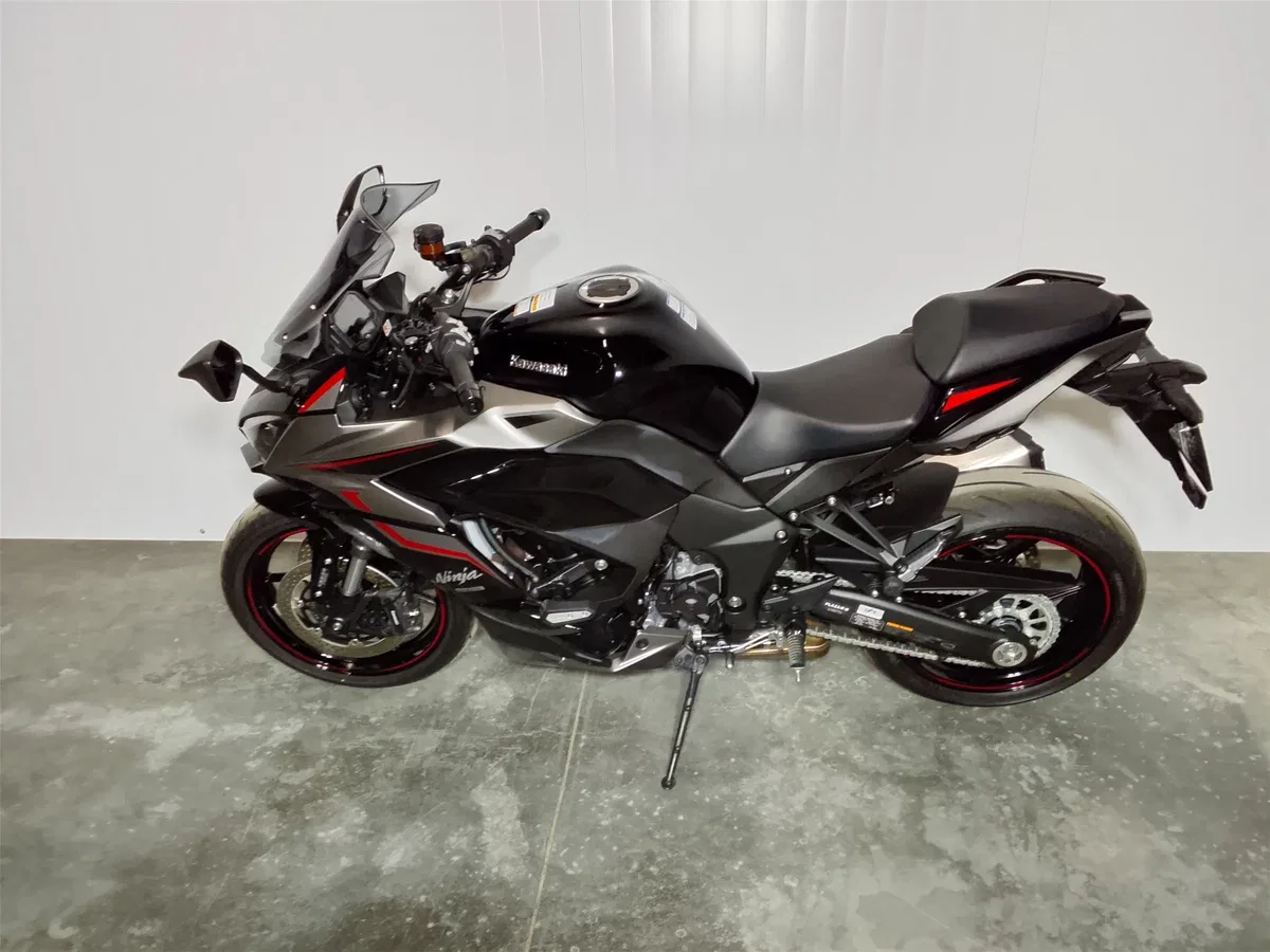Kawasaki Z1000SX