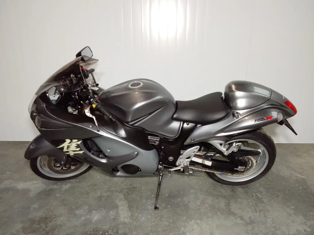 Suzuki GSX1300R Hayabusa