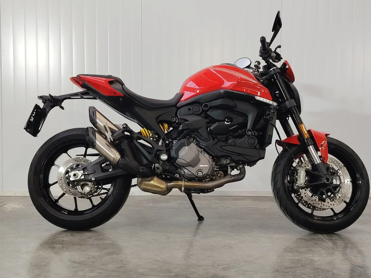 Ducati Monster 937
