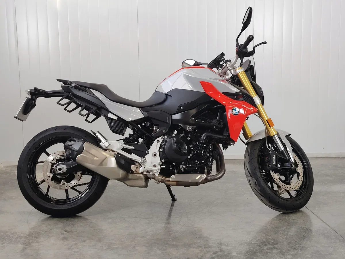 BMW F 900 R