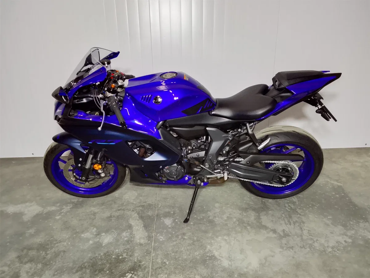 Yamaha YZF-R7