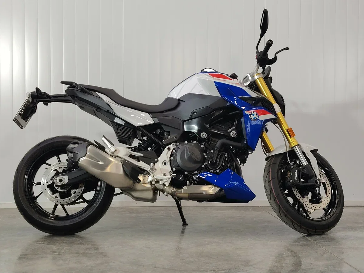 BMW F 900 R