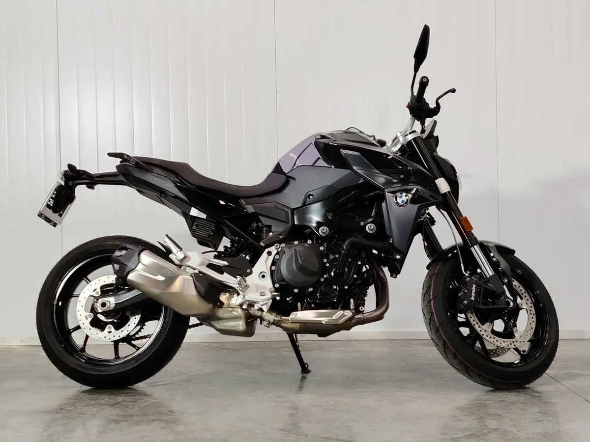 BMW F 900 R