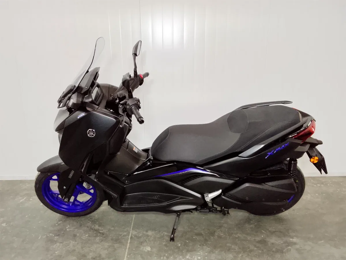 Yamaha XMAX
