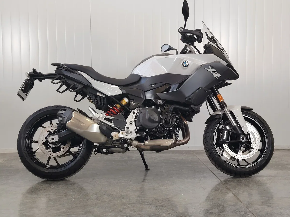 BMW F 900 XR