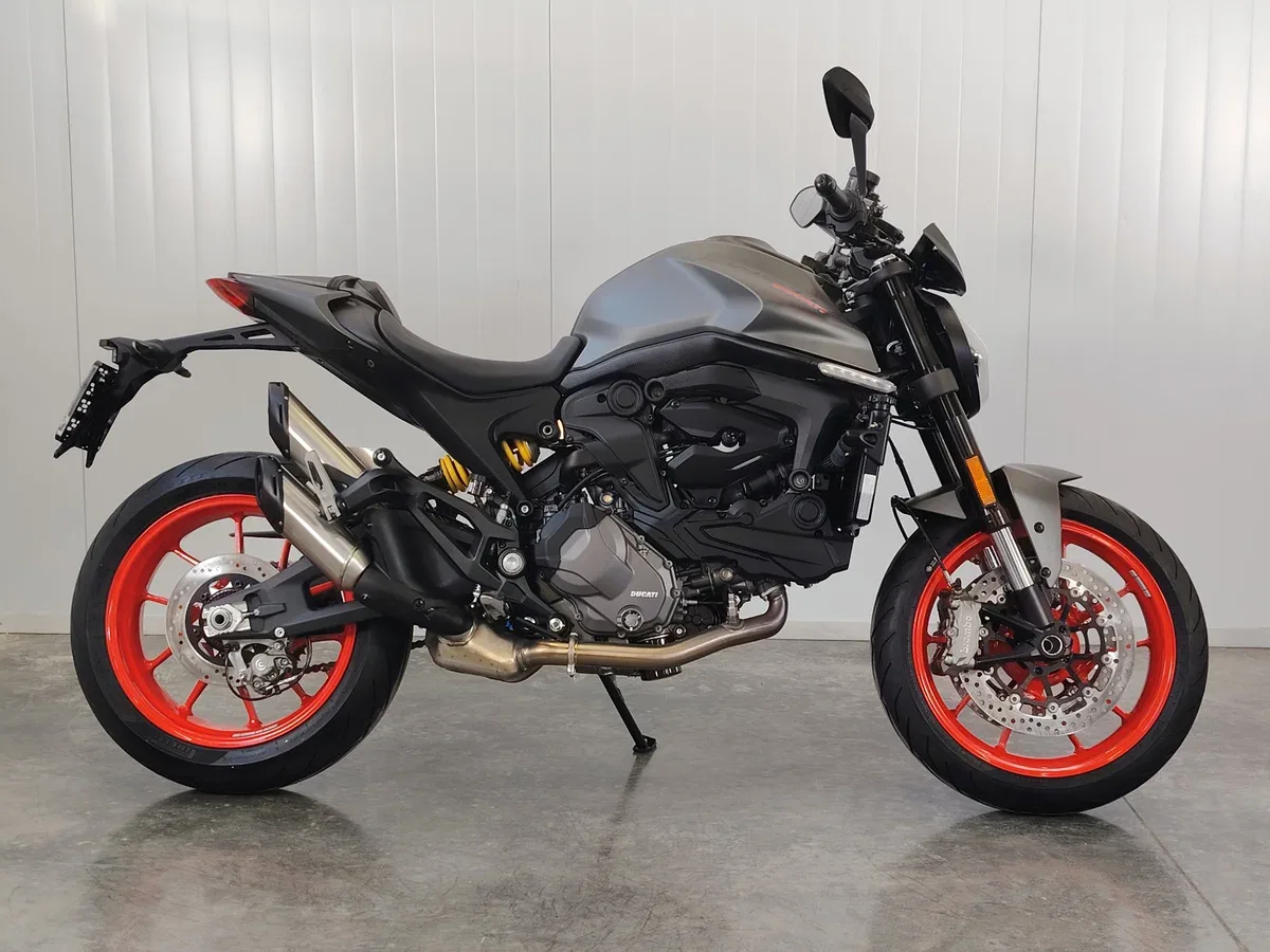 Ducati Monster 937