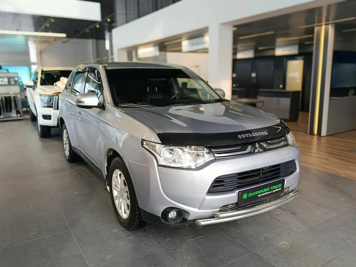 Mitsubishi Outlander III